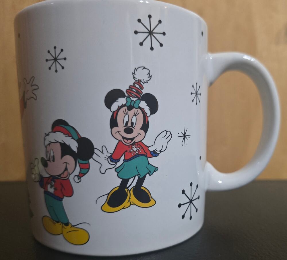 Disney(Zrike Brands) Mickey and Friends Mug